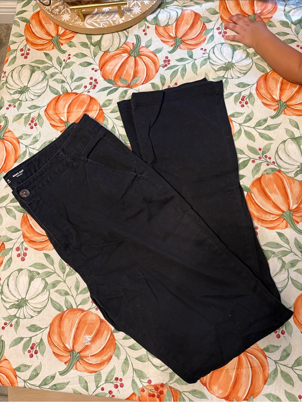 Old Navy Black Straight-Leg Women’s Jeans